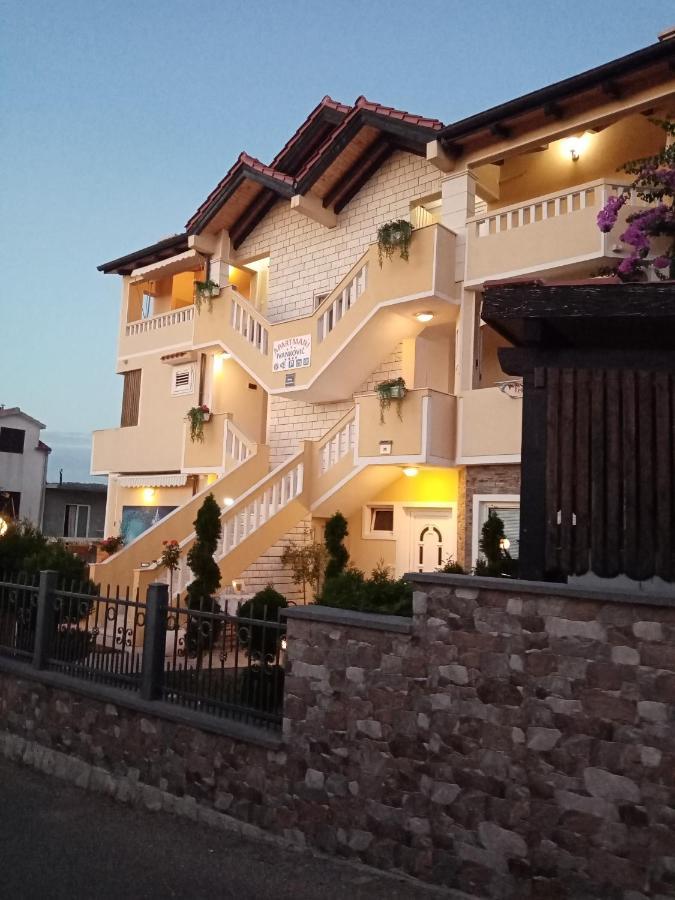 Apartments 2 Ivankovic スタリー・グラード エクステリア 写真